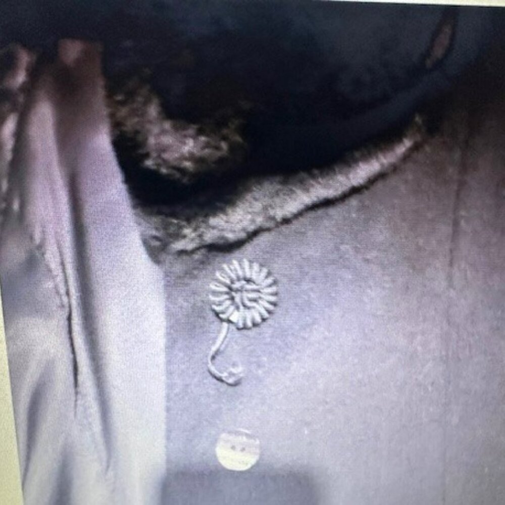 Bloomingdale's Dressy Black 100% Wool Coat SZ 22 Buttons FLAWED - Picture 8 of 8